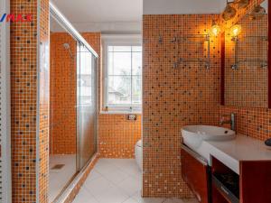 Prodej rodinného domu, Jenišov - Pod Rohem, K Rohu, 210 m2