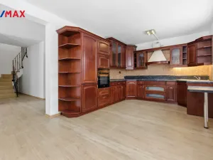 Prodej rodinného domu, Jenišov - Pod Rohem, K Rohu, 210 m2