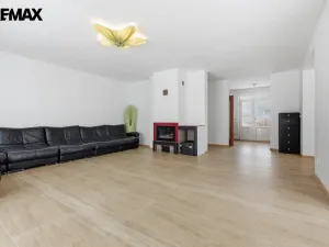 Prodej rodinného domu, Jenišov - Pod Rohem, K Rohu, 210 m2