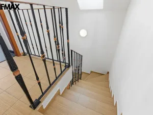 Prodej rodinného domu, Jenišov - Pod Rohem, K Rohu, 210 m2