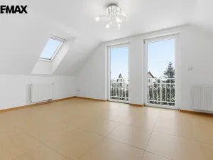 Prodej rodinného domu, Jenišov - Pod Rohem, K Rohu, 210 m2