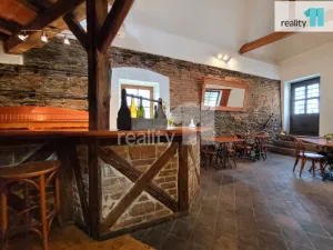 Pronájem obchodního prostoru, Kolín - Kolín III, Havelcova, 100 m2