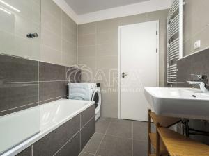 Prodej bytu 2+kk, Praha - Třebonice, Thomasova, 46 m2