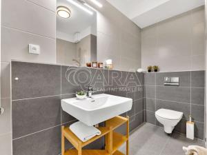 Prodej bytu 2+kk, Praha - Třebonice, Thomasova, 46 m2