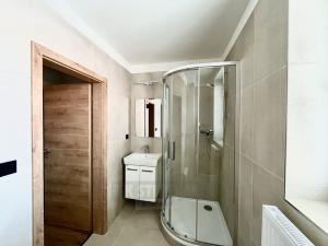 Pronájem bytu 2+kk, Kamenný Újezd, Budějovická, 42 m2