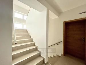 Pronájem bytu 2+kk, Kamenný Újezd, Budějovická, 42 m2