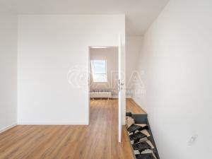 Prodej bytu 2+1, Brno - Židenice, Bubeníčkova, 42 m2