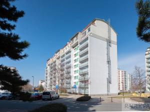 Prodej bytu 4+1, Praha - Letňany, Místecká, 88 m2