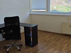 Pronájem bytu 2+kk, Praha - Košíře, Zahradníčkova, 67 m2