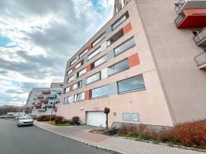 Pronájem bytu 1+kk, Praha - Horní Měcholupy, Mantovská, 40 m2