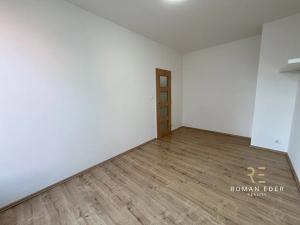 Pronájem bytu 3+kk, Praha - Vysočany, Pod Harfou, 160 m2