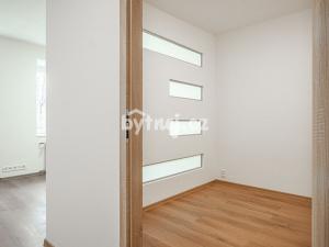 Pronájem bytu 2+kk, Praha - Bubeneč, Verdunská, 37 m2