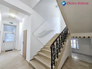 Pronájem bytu 1+1, Praha - Vyšehrad, Neklanova, 33 m2