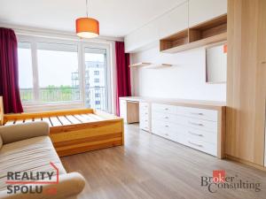 Pronájem bytu 1+kk, Praha - Horní Měcholupy, Nad přehradou, 36 m2