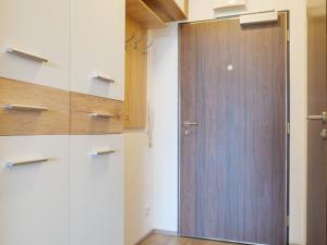 Pronájem bytu 1+kk, Praha - Horní Měcholupy, Nad přehradou, 36 m2