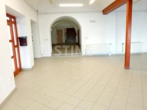 Pronájem obchodního prostoru, Litovel, Nám. Př. Otakara, 50 m2