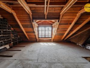 Prodej rodinného domu, Holasovice - Loděnice, 232 m2