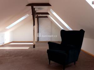 Prodej bytu 1+1, Karlovy Vary, Vítězná, 106 m2