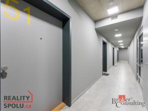 Pronájem bytu 1+kk, Praha - Modřany, Mezi vodami, 30 m2