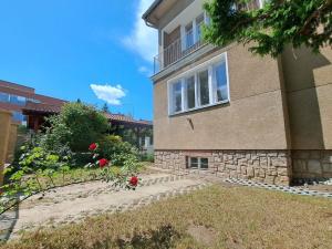 Pronájem rodinného domu, Praha - Stodůlky, K Fialce, 250 m2