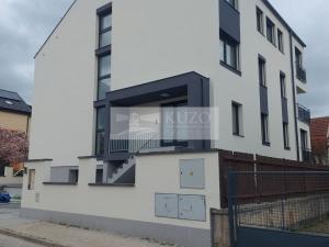 Pronájem bytu 3+kk, Praha - Dolní Chabry, Počeradská, 85 m2