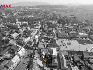 Prodej rodinného domu, Toužim, Plzeňská, 554 m2