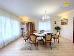 Prodej vily, Praha - Dolní Měcholupy, Za kovárnou, 310 m2