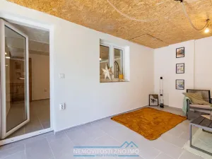 Prodej rodinného domu, Alberndorf im Pulkautal, Rakousko, Bundesstraße, 180 m2