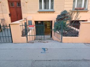 Prodej garáže, Praha - Bubeneč, Šmeralova, 19 m2