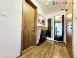 Pronájem bytu 1+kk, Praha - Žižkov, Ke kapslovně, 64 m2