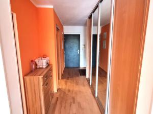 Pronájem bytu 1+kk, Praha - Holešovice, Jankovcova, 43 m2