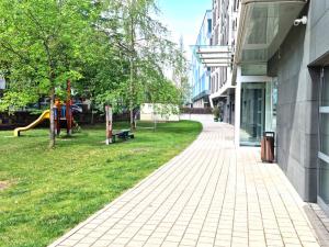 Pronájem bytu 1+kk, Praha - Holešovice, Jankovcova, 43 m2