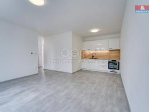 Prodej bytu 2+kk, Vochov, 43 m2
