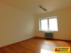 Pronájem kanceláře, Znojmo, Dobšická, 22 m2
