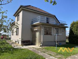 Prodej rodinného domu, Dobřenice, 120 m2