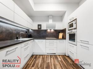Prodej bytu 2+kk, Oslavany, náměstí 13. prosince, 48 m2