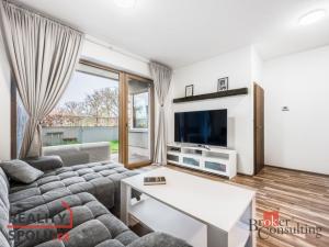 Prodej bytu 2+kk, Oslavany, náměstí 13. prosince, 48 m2