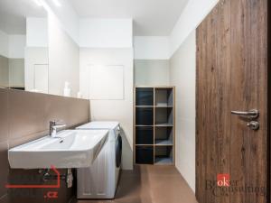 Prodej bytu 2+kk, Oslavany, náměstí 13. prosince, 48 m2