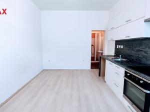 Pronájem bytu 1+kk, Šumperk, Žerotínova, 30 m2