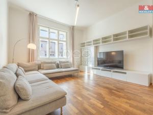 Pronájem bytu 3+1, Praha - Dejvice, Kafkova, 105 m2
