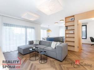 Pronájem bytu 5+kk, Praha - Modřany, Štolcova, 125 m2