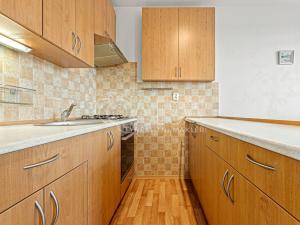 Prodej bytu 3+1, Praha - Prosek, Bílinská, 54 m2