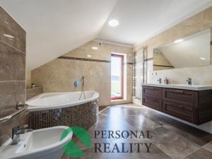 Prodej rodinného domu, Háje, 236 m2