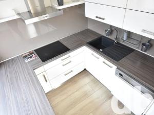 Pronájem bytu 2+kk, Karlovy Vary, Sokolovská, 57 m2