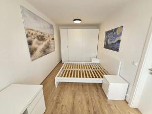 Pronájem bytu 2+kk, Praha - Žižkov, Hartigova, 40 m2