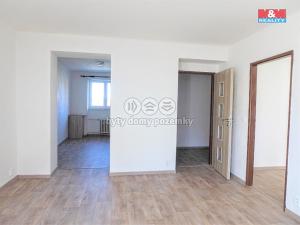 Prodej bytu 2+1, Březová, Hlavní, 57 m2