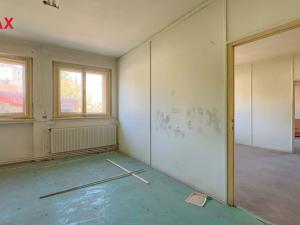 Prodej skladu, Úpice, Dr. Teuchmanna, 1817 m2