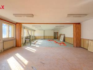 Prodej obchodního prostoru, Úpice, Dr. Teuchmanna, 1817 m2