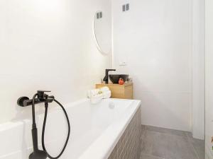 Pronájem bytu 2+kk, Ostrava, Svazácká, 53 m2