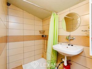 Prodej chaty, Starý Petřín - Jazovice, 82 m2